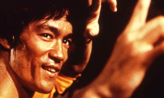 √ Kata-Kata Motivasi Bruce Lee, Kalimat Bijak Seorang Jagoan Beladiri
