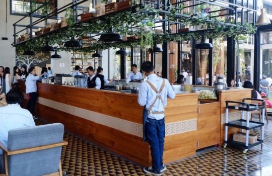 Jelajahi Tempat Makan Favorit Anak Muda di Bandung yang Bikin Nongkrong Makin Seru dan Perut Bahagia