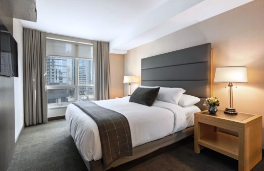 Rekomendasi Hotel Ternyaman untuk Pekerja Sibuk yang Butuh Istirahat agar Siap Hadapi Hari Esok